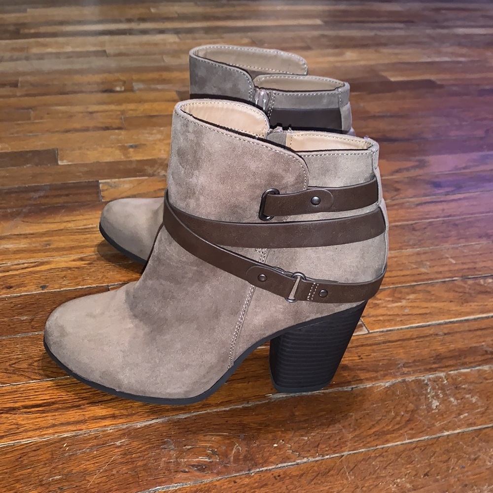 Torrid Ankle Bootie Block Heel - Picture 3 of 12